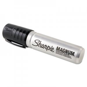 Sharpie SAN44001BX Magnum Permanent Marker 44001, Broad Chisel Tip, Black, Dozen