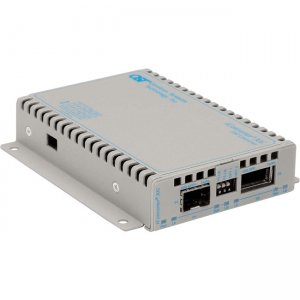 Omnitron Systems 8599P-01-B 10Gbps Protocol-Transparent Media Converter/Transponder